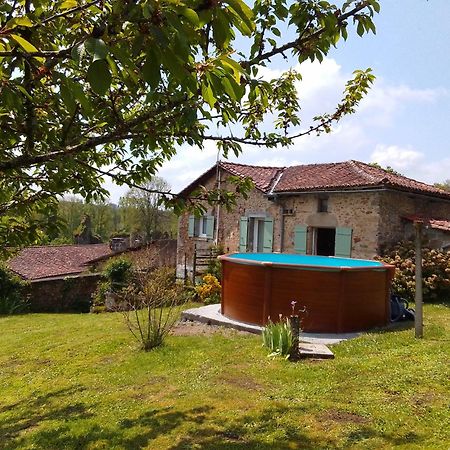 Cottage By The Chateau With Pool In National Parc Les Salles-Lavauguyon Exterior foto